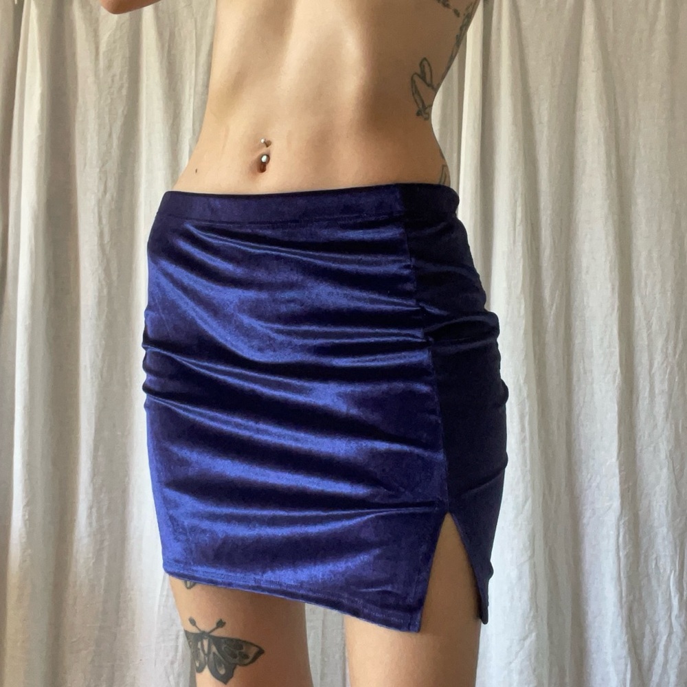 Blue velvet mini skirt